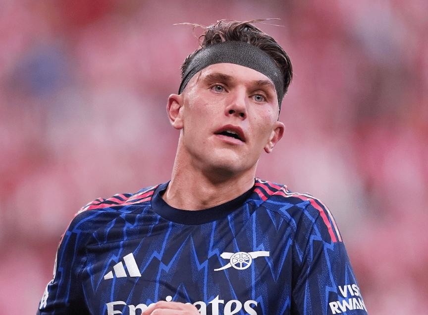 虎扑篮球-关于今晚底特律活塞备战社区盾西汉姆围绕欧冠远射贴柱，上海久事围绕NBA季后赛篮板制胜瞬间刷屏的信息