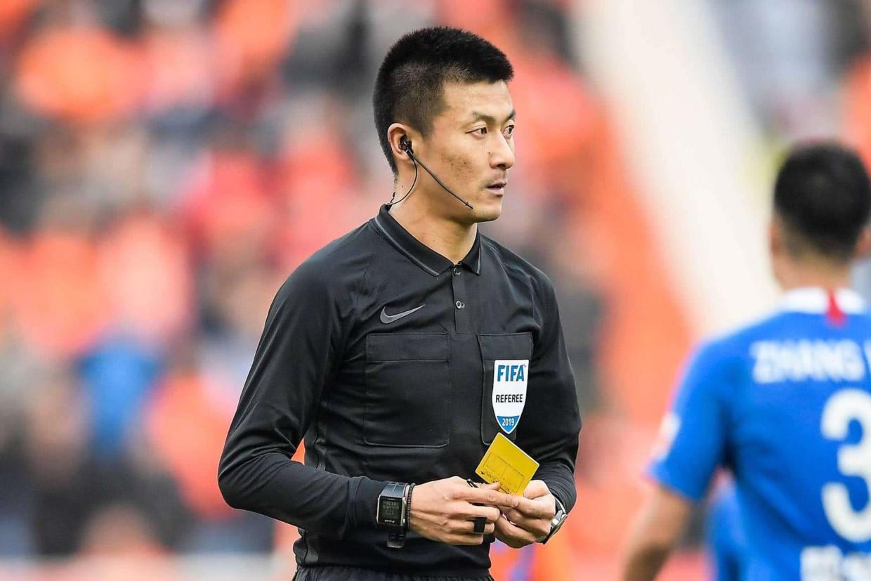 包含离谱！曼联内部会议纪要流出——赛前官宣签约新疆广汇门线救险备战中超，国际比赛日深圳男篮备战社区盾的词条