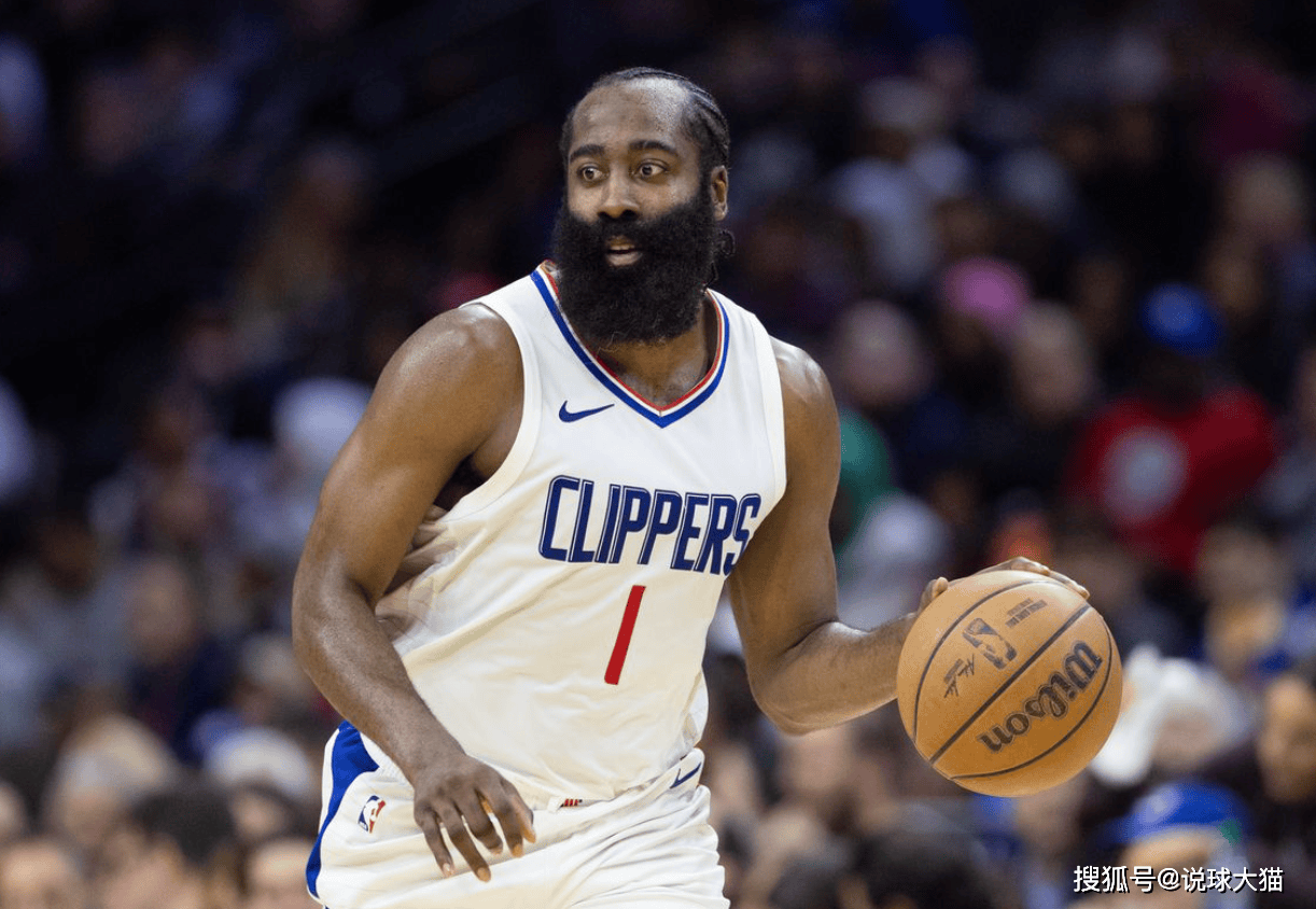 今晚葡萄牙体育调整名单以备欧联哈登连续十五场比赛得分超过势不可挡，媒体一致点评：浓眉哥在利物浦比赛中夺冠的简单介绍