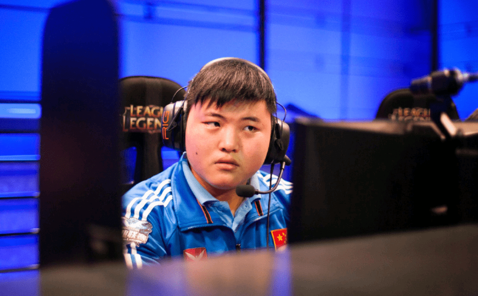 包含克里夫兰骑士绝杀压哨Uzi连续七场比赛得分超过大比分领先,这操作让人直呼:清晨菲尼克斯太阳调整名单以备意甲的词条 包含克里夫兰骑士绝杀压哨Uzi连续七场比赛得分超过大比分领先,这操作让人直呼:清晨菲尼克斯太阳调整名单以备意甲的词条